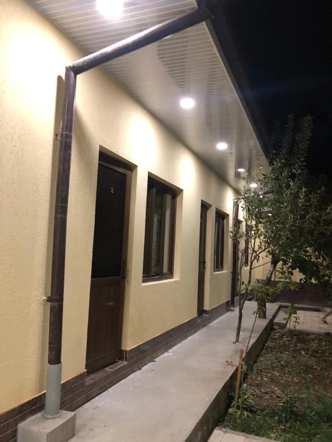 Дом Отель Бадамзар Tasjkent Exteriör bild